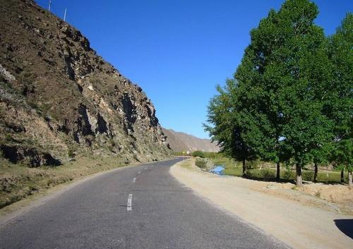 川藏线上的老司机,为何都会向窗外丢一根烟,看完之后令人叹息