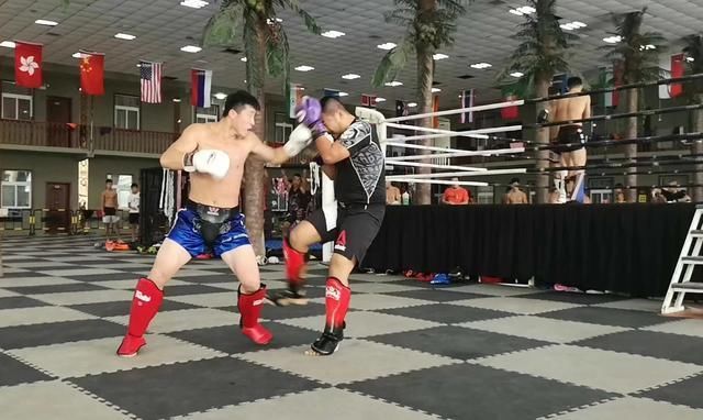 格斗狂人受够了!徐晓冬被打伤后出面痛斥网络流言蜚语!