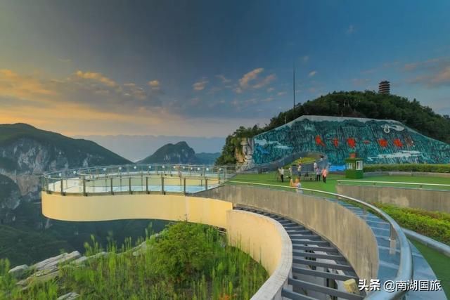 重庆又火了，这次还是因为一部电影