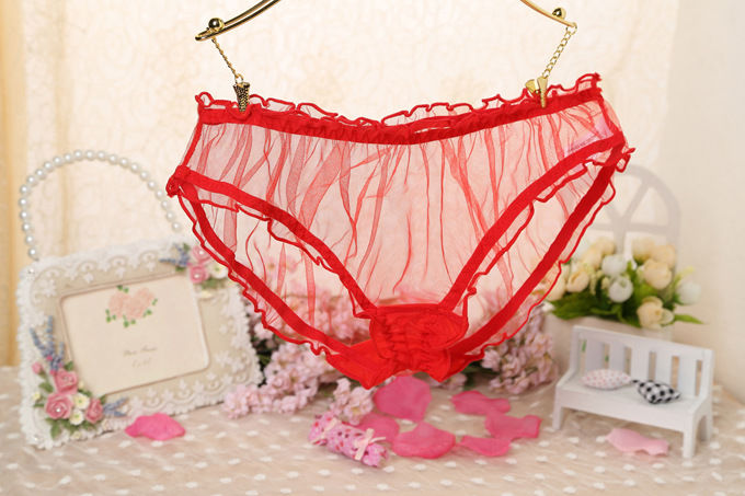 谁说女人不可以穿T裤?瞧瞧下图穿法，舒适又迷人，光背影都美翻