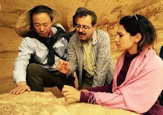 清华实现25个量子接口间的量子纠缠;北京雾霾