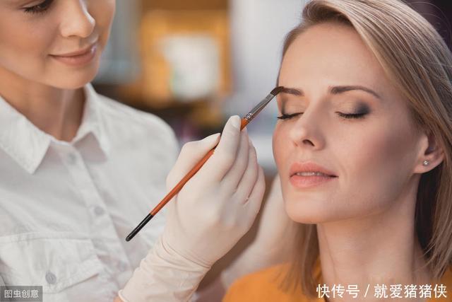  #易学#女生按照脸型画眉毛，掌握3点技巧，易学又好看，轻松提升颜值