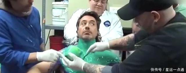 『看起来』《钢铁侠》中，唐尼胸口的洞是怎么来的制作方式让人意想不到