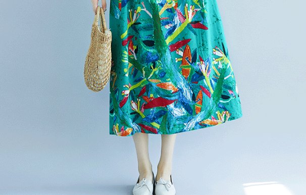 突然发现香云纱裙，比旗袍裙更端庄，比欧式裙洋气，尤其60后穿