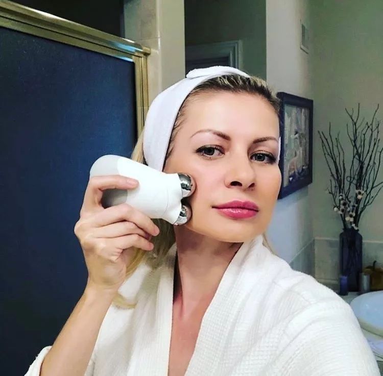 “出道”12年，Ta上杂志的次数比女明星还多?