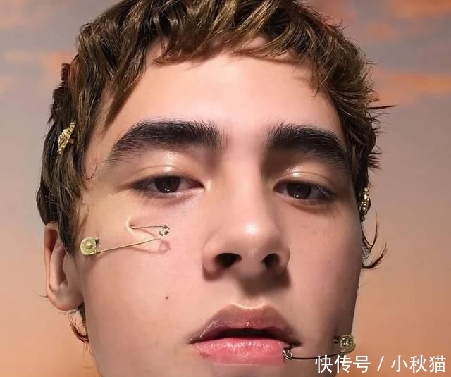  #美妆圈#20岁的他成为了美妆圈新Icon！