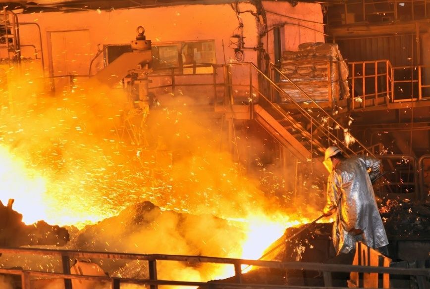 钢商求饶别跌了!两天连跌300，钢价真的要黄了!