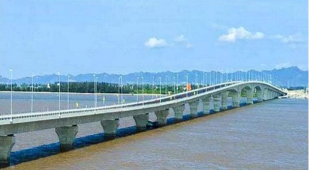  全长@越南花40亿请日本建跨海大桥，全长15公里，完成94%时桥却