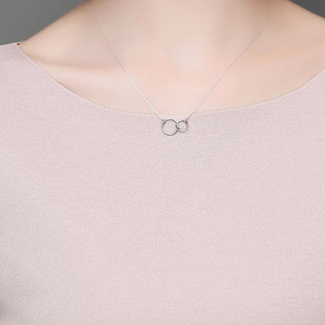 去年的旧衣服该扔了!瞧瞧这16款，7080后女人穿，贼嫩