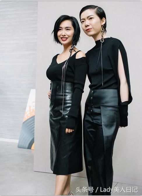 朱茵近态丰腴，一袭半身裙重回当年风韵，网友:周星驰会后悔吗?