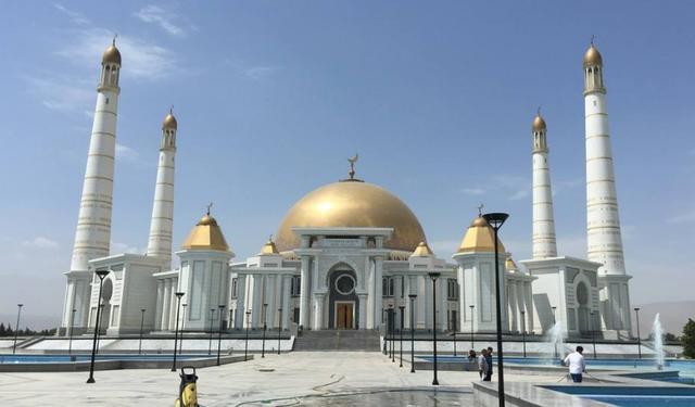 世界上最难办签证的国家,虽然比较苛刻严厉,但有著名的美丽风景