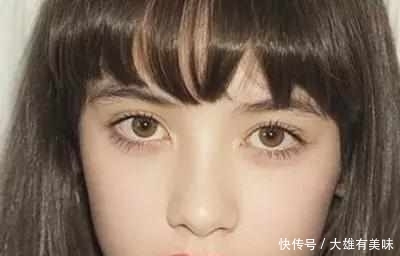 『洋娃娃』身上有4个特征的妹子,你就是“洋娃娃脸”,直男看了都无法抗拒