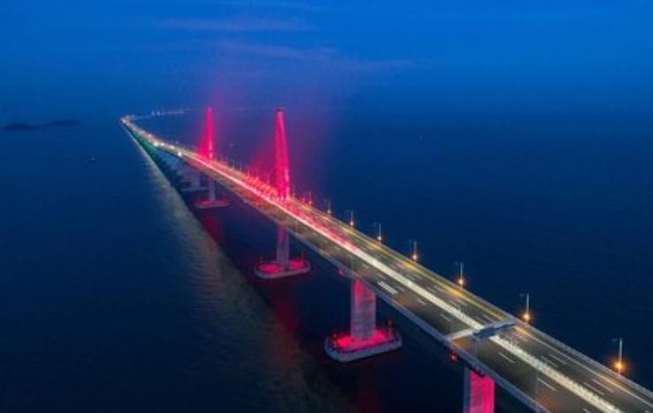  [港珠澳大桥]全球瞩目的港珠澳大桥，如今通行车辆少之又少，司