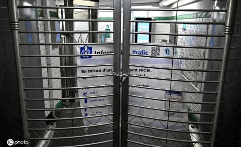  「改革」法国爆发25年来最大规模罢工 国家面临瘫痪