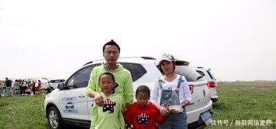 新疆荒漠为何突然出现千口泉眼专家道出真相，中国人心里难受了