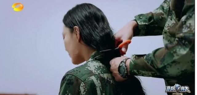 张馨予公布婚事被黑，有谁注意到何捷发36字回应？网友：嫁对人了