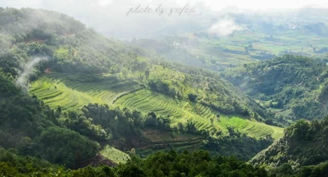 中国名字最长的县，至今不通高速公路和铁路，百姓却富裕又幸福