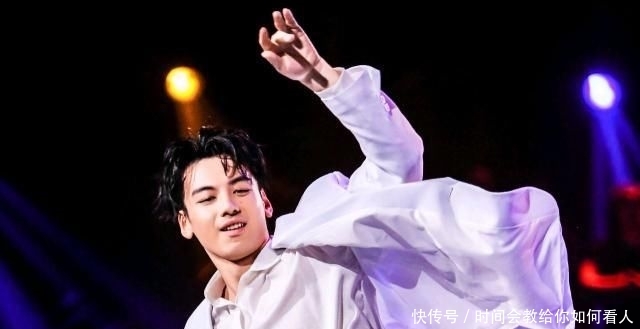 『评委』《舞蹈风暴》:大华和彭彭这对评委搭档,为何都是大华说了算?