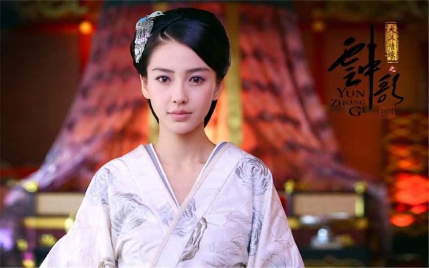 Angela baby为啥这么招黑?又是假吃又做作，不黑她黑谁?