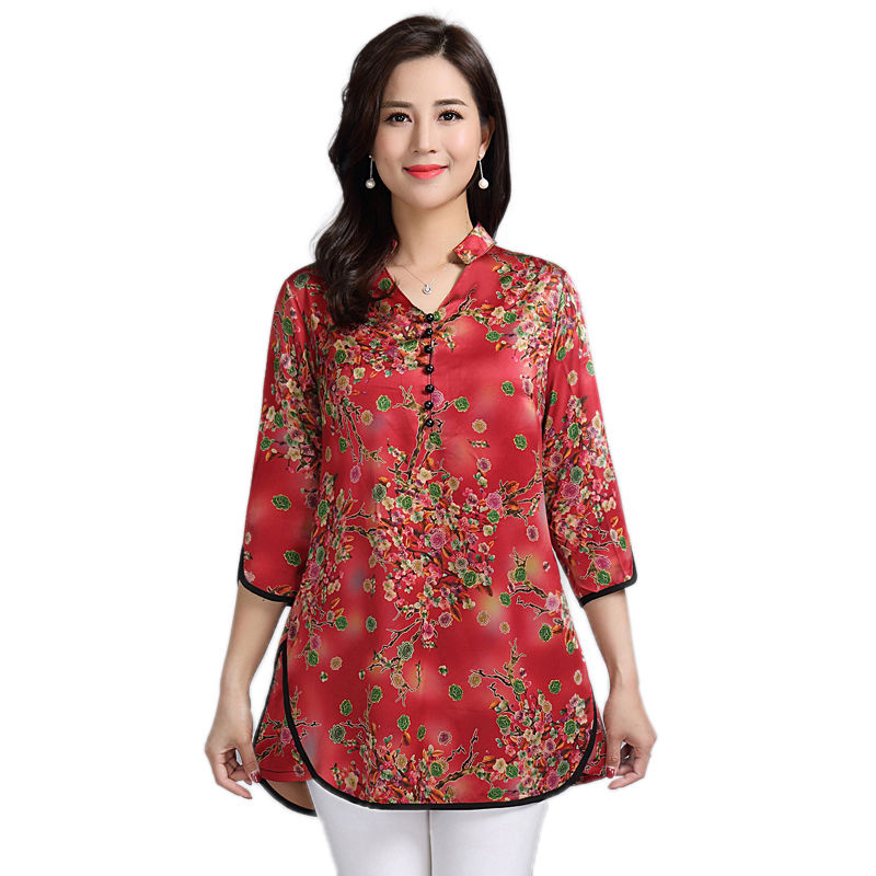 过了五十岁就穿这样的妈妈装，优雅舒适又减龄，人见人夸