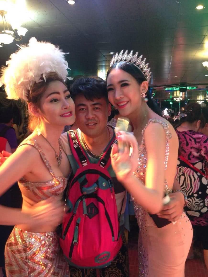 中国人去泰国游玩，遭泰国美女哭着求饶?游客:都是你们自找的