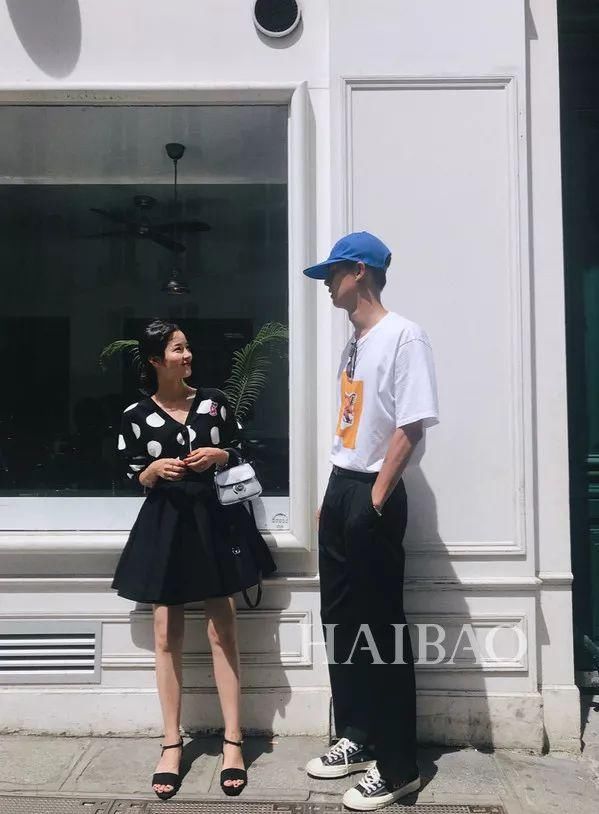 羡慕|靠“虐狗”合照火爆INS，这对韩国小夫妻也太甜了?