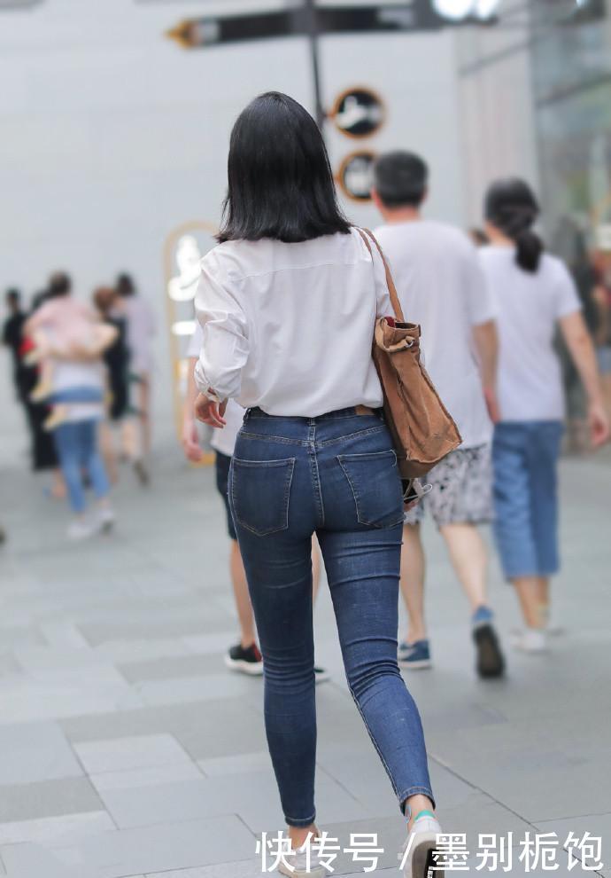  #的的#衬衫是检验女孩子的的气质单品之一