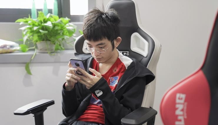  『EDG』蕉太狼终迎首发，RNG面临挑战！EDG奥迪时隔一年多再登赛场