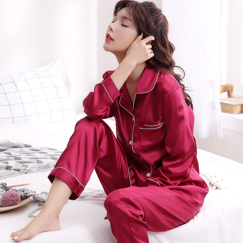 集万千宠爱于一身的“初恋”睡裙,秋天这样穿真的太美太美了