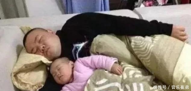  「打招呼」“怎么和新来的女同事打招呼？网友：你的垃圾桶是LV的吗？哈哈哈哈...”