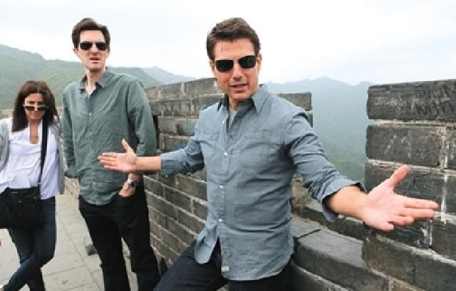 德国夫妇到中国看长城，可刚下飞机就懵了：这一定不是中国！