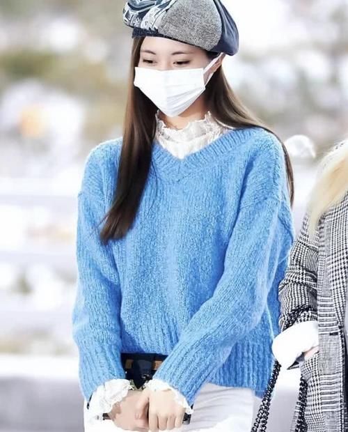  『气质』春天如何穿出元气？碎花依旧经典时髦，穿出春天最美气质