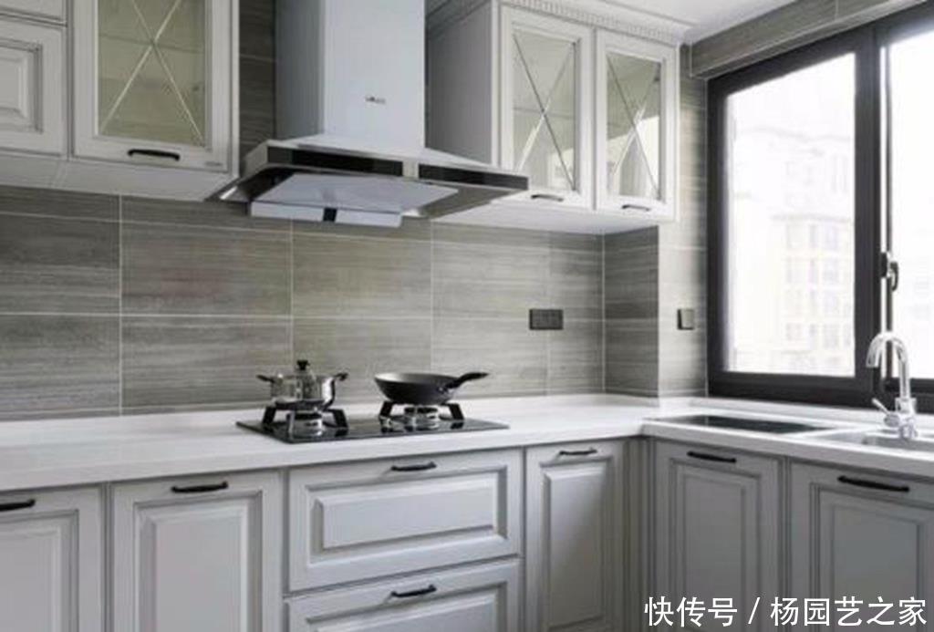 『选择』越来越多人厨房不用不锈钢水槽,厨房现在流行装这种,现在才知道