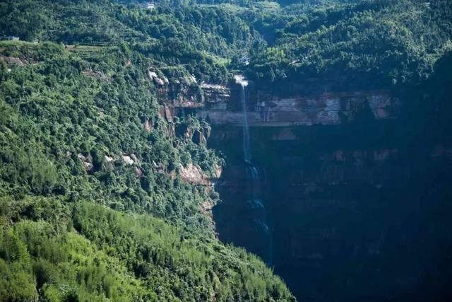 万万没想到，叙永的这个瀑布如此美！