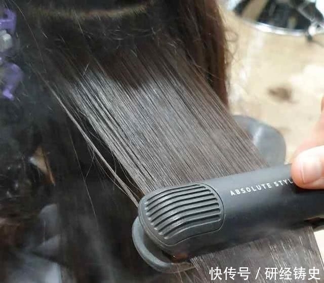  大妈■卷发太土像大妈？推荐给你4种减龄妙招，让你美到没朋友