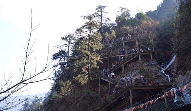 中国两座同名的山,一个是朱元璋的根据地,一个是有名的茶叶基地