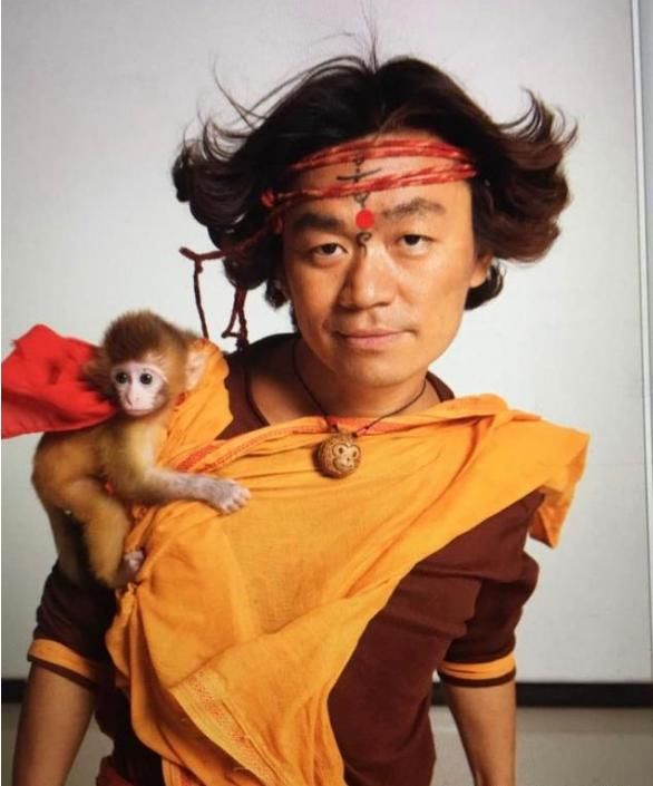 王宝强律师发声回应：祸从口出，不要评价别人的家庭