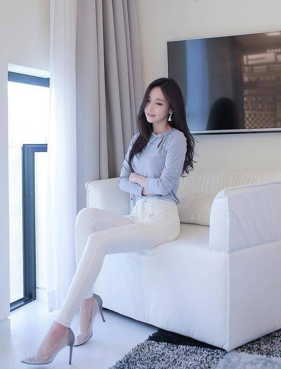 街拍：潇洒利落的牛仔裤，真心漂亮，很有小清新的感觉