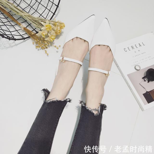 『夏季』夏季凉拖虽百搭却随意,选上尖头鞋更显气质!
