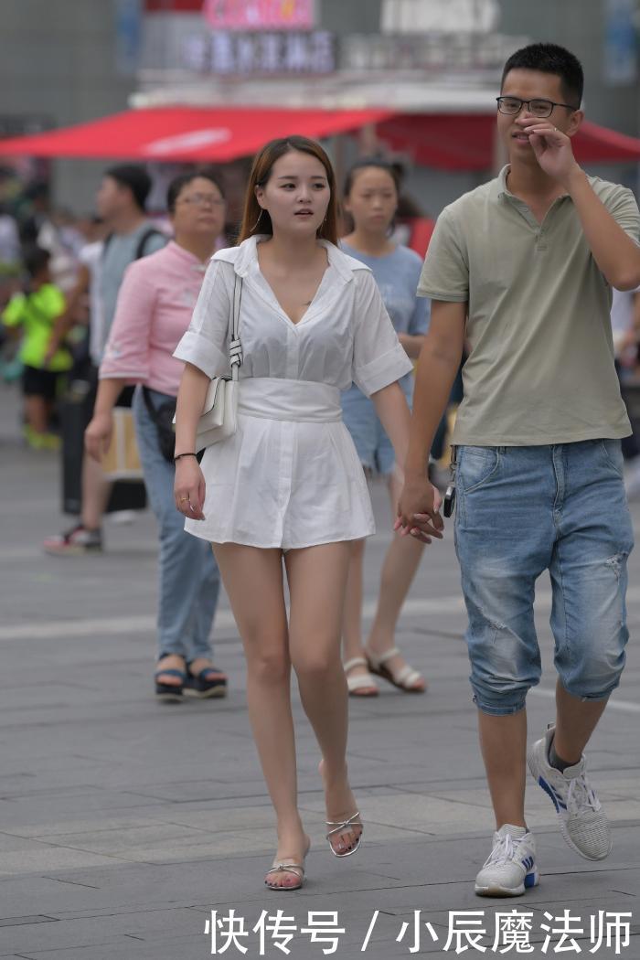  「衬衣」简单搭配也能时尚靓丽，穿长款衬衣帮你美出新高度