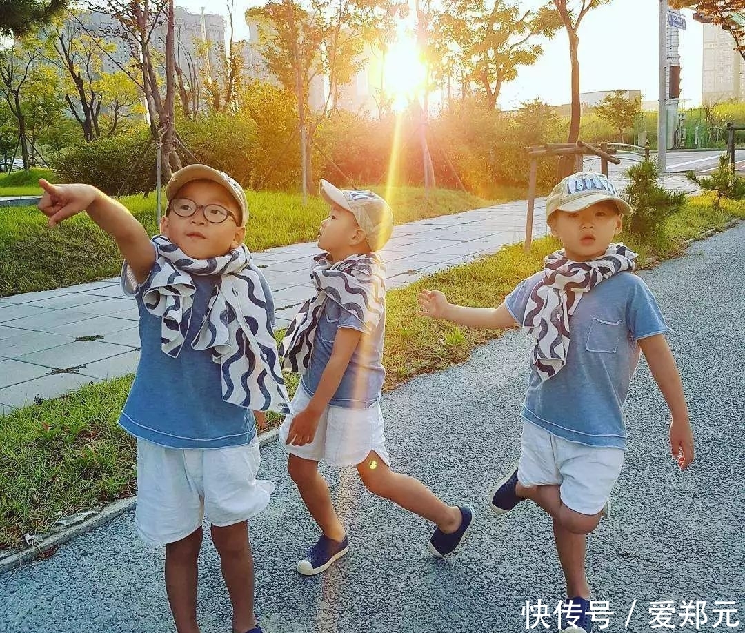 孩子是父母背后的