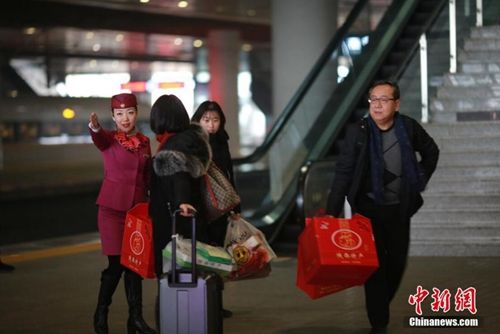 春运前夕 探访80后高铁列车长值乘的一天