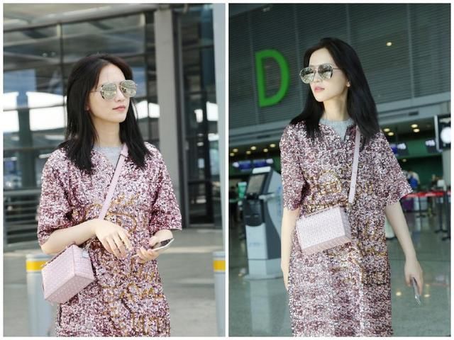 武大女神黄灿灿与迪丽热巴同穿粉色亮片裙，清纯气质竟丝毫没输