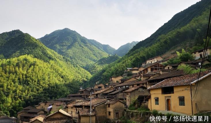 浙江深山竟隐藏“布达拉宫”,有500多年的历史,充满了古朴幽静