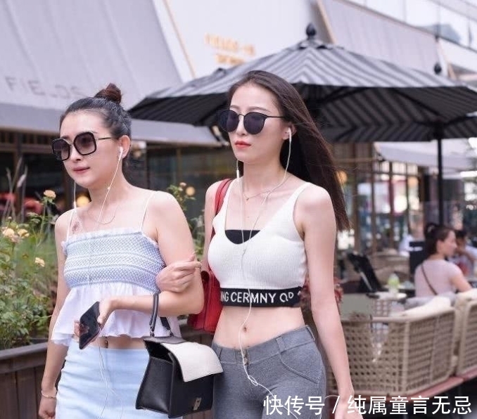 夸张|街拍:毫不夸张地说,这才是百里挑一的真女神!