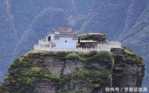 中国最牛寺庙，直接悬空2493米建造而成，网友：佩服古人的智慧