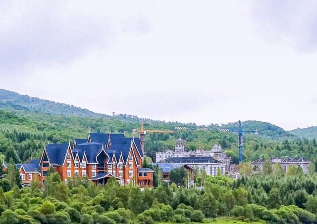 中国最“独特”的城市，被俄罗斯包围，竟还要使用俄罗斯的货币