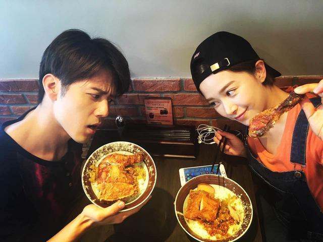 阙清子正式发文宣布分手,一句话回应你喜欢大海我爱过你,太精彩