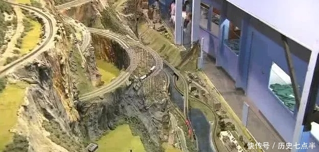 美国大爷玩46年泥巴,一不小心就玩出吉尼斯纪录,火车还能跑