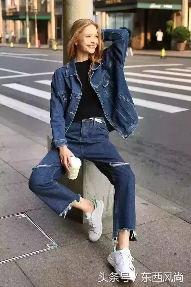  #白鞋#小白鞋虽然容易脏，但在穿衣搭配上，总是能以不变应万变